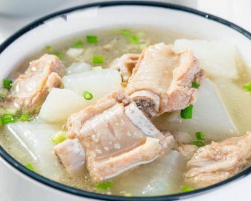 cach-nau-mon-canh-suon